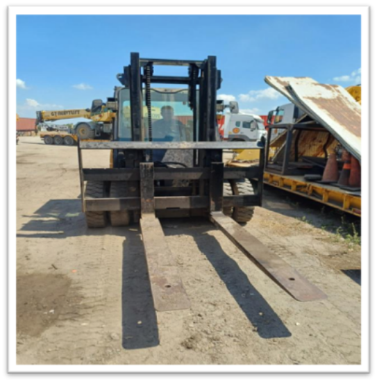 Picture of 5T FORKLIFT - CLARK BRAND